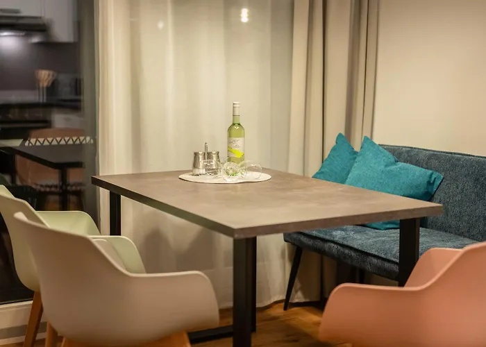 Apartmenthaus מלון דירות 4*