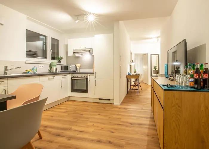 Apartmenthaus מלון דירות 4*