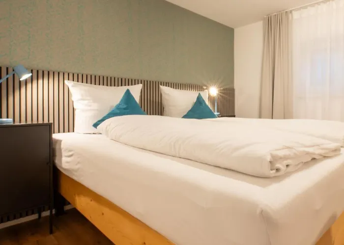 Apartmenthaus מלון דירות