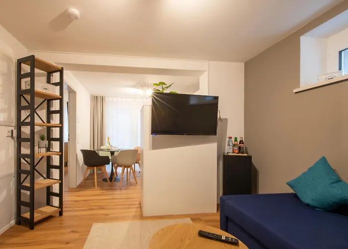 Apartmenthaus מלון דירות 4*